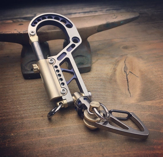 Titanium Keychain Bolt Carabiner-evo / Base 2 Small Titanium