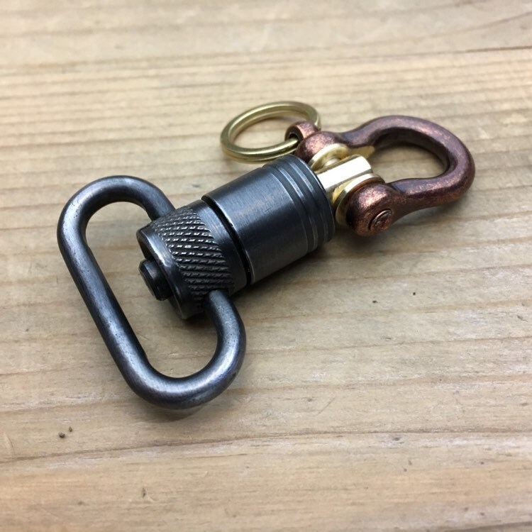 Quick detachable Swivel Connector Keychain