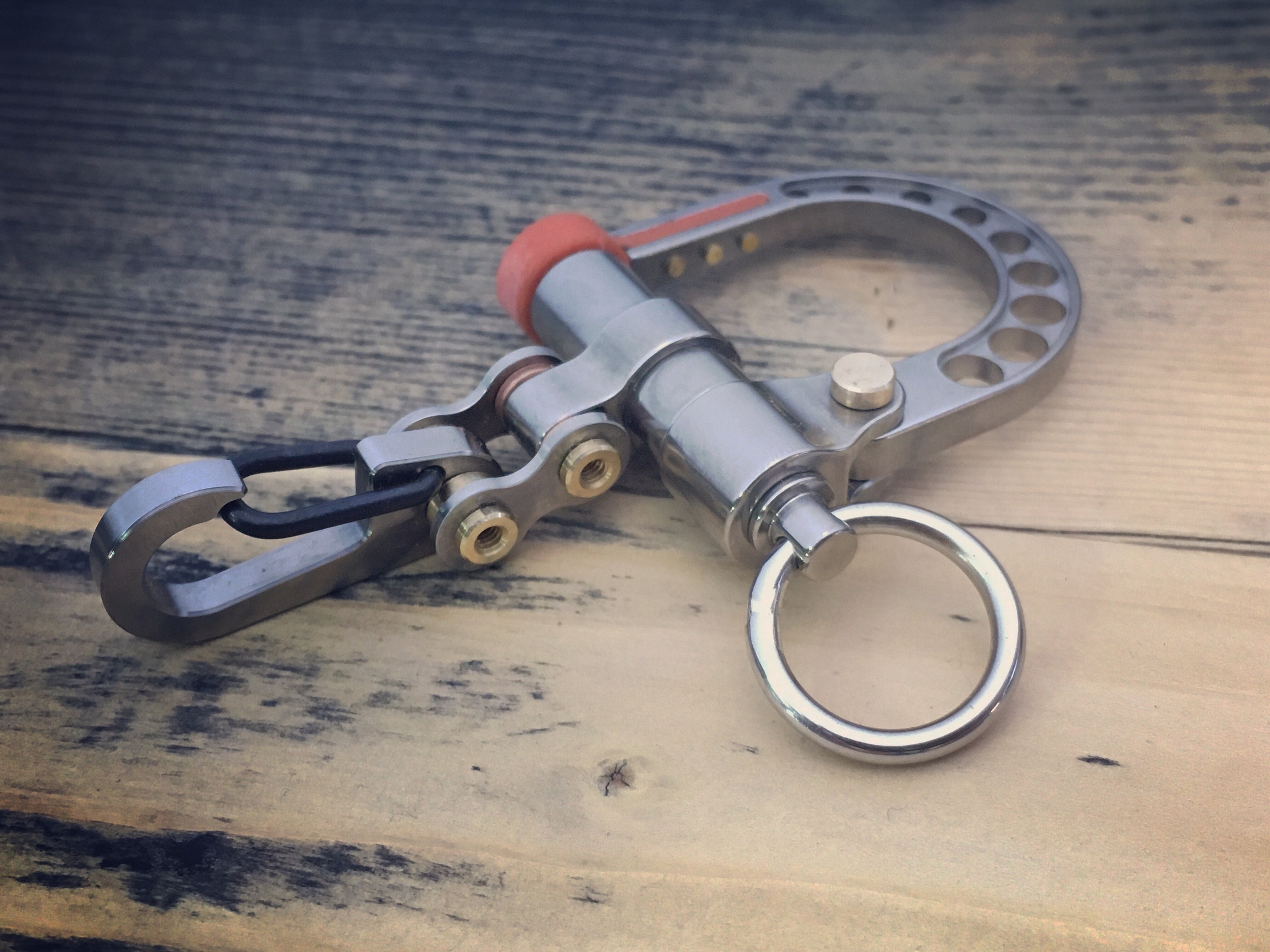 EDC Ti-shackle Carabiner Keychain / With Mini Bike-link Carabiner / Pure  Titanium -  Norway