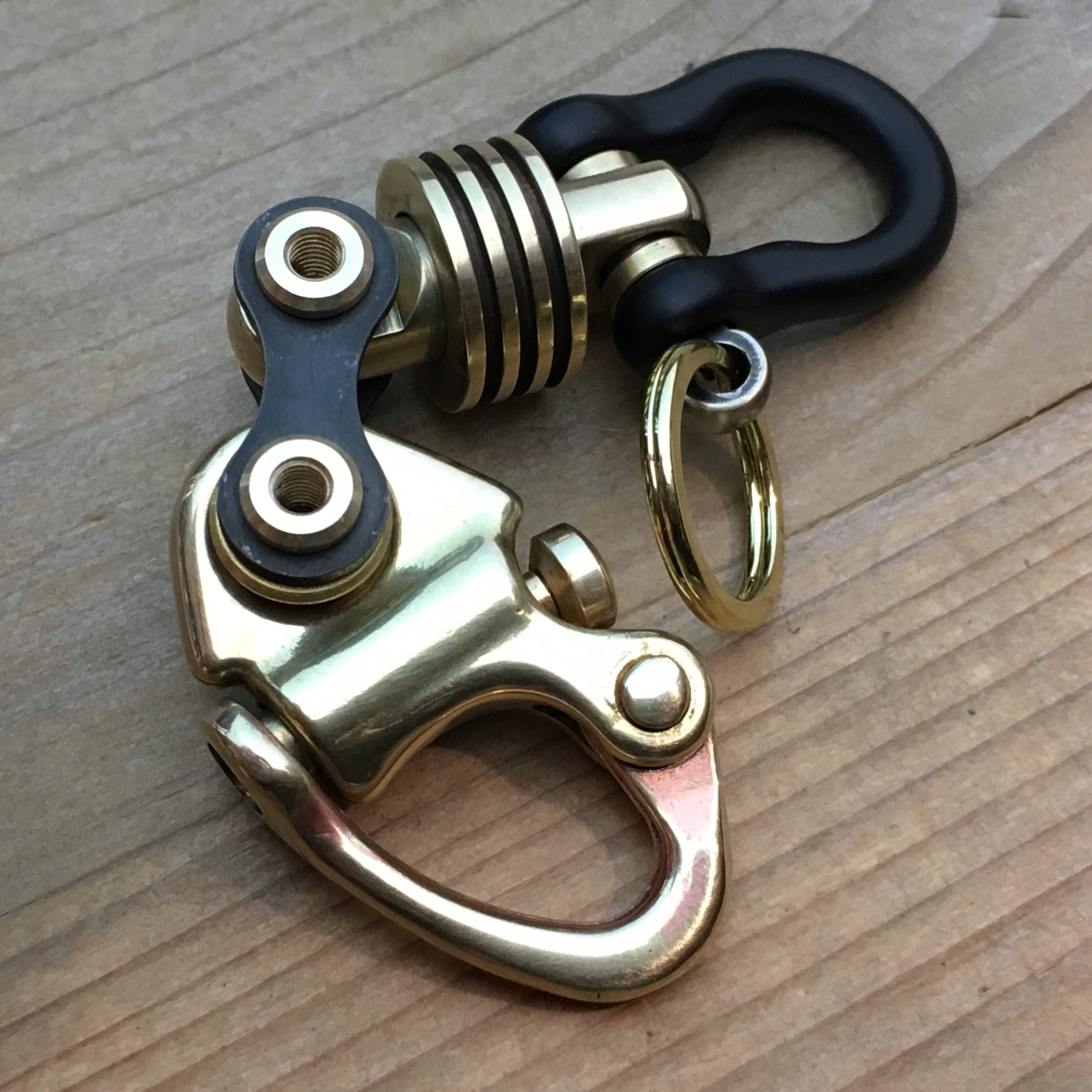 OneOff / Sweden Sailor, Bronze Swivel Key Ring