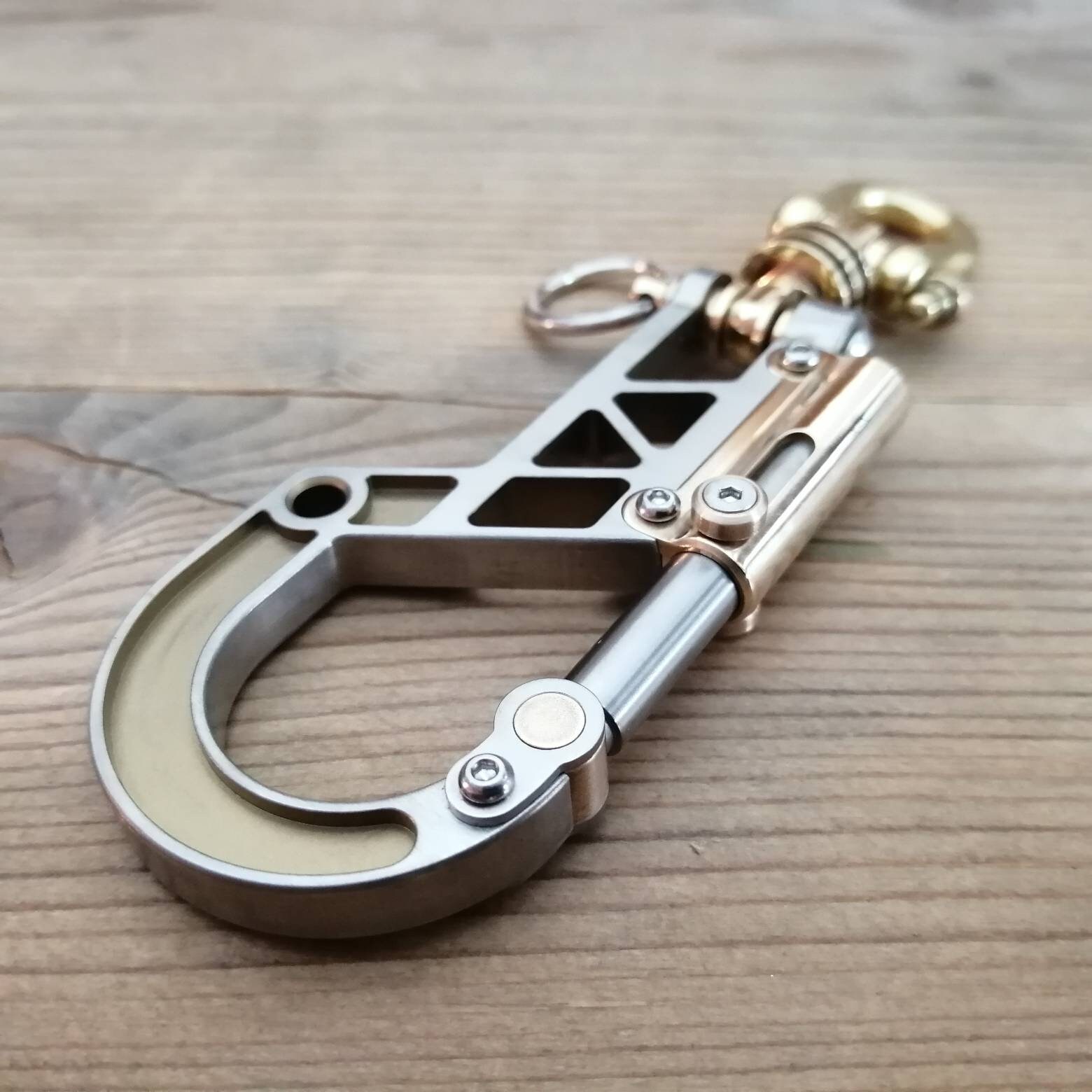 Bolt Carabiner / Titanium Edc Key Carabiner