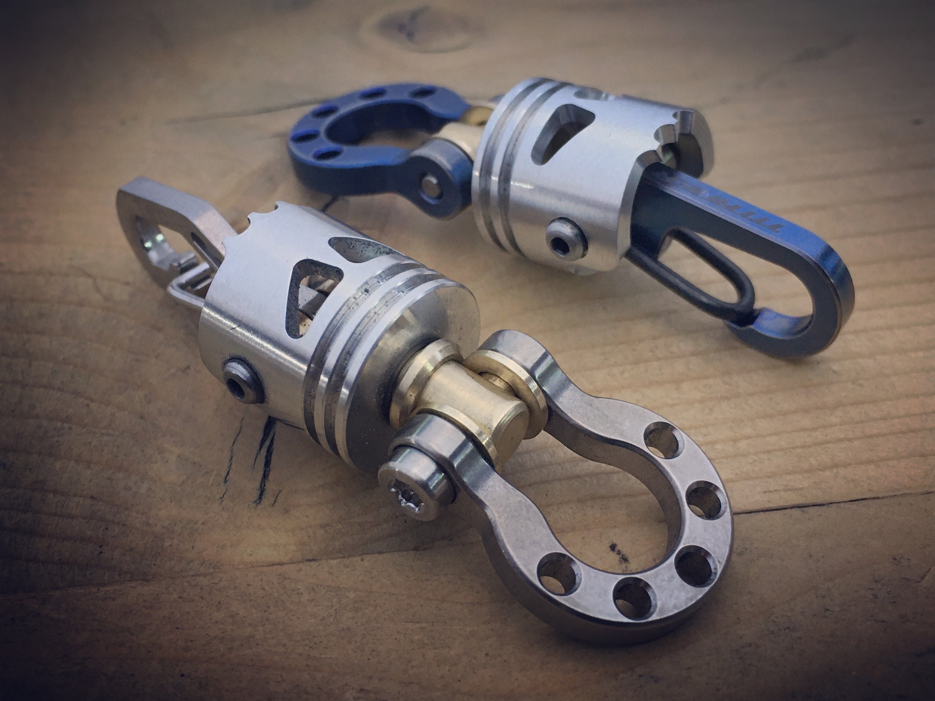 Rotating Skull Piston Bob connector / For making keyrings, wallet