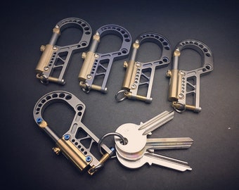 Titanium Keychain Bolt Carabiner-Evo / Base