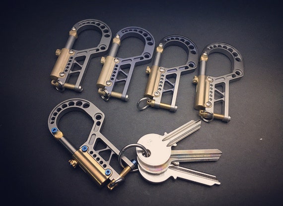 Titanium Keychain Bolt Carabiner-Evo / Base