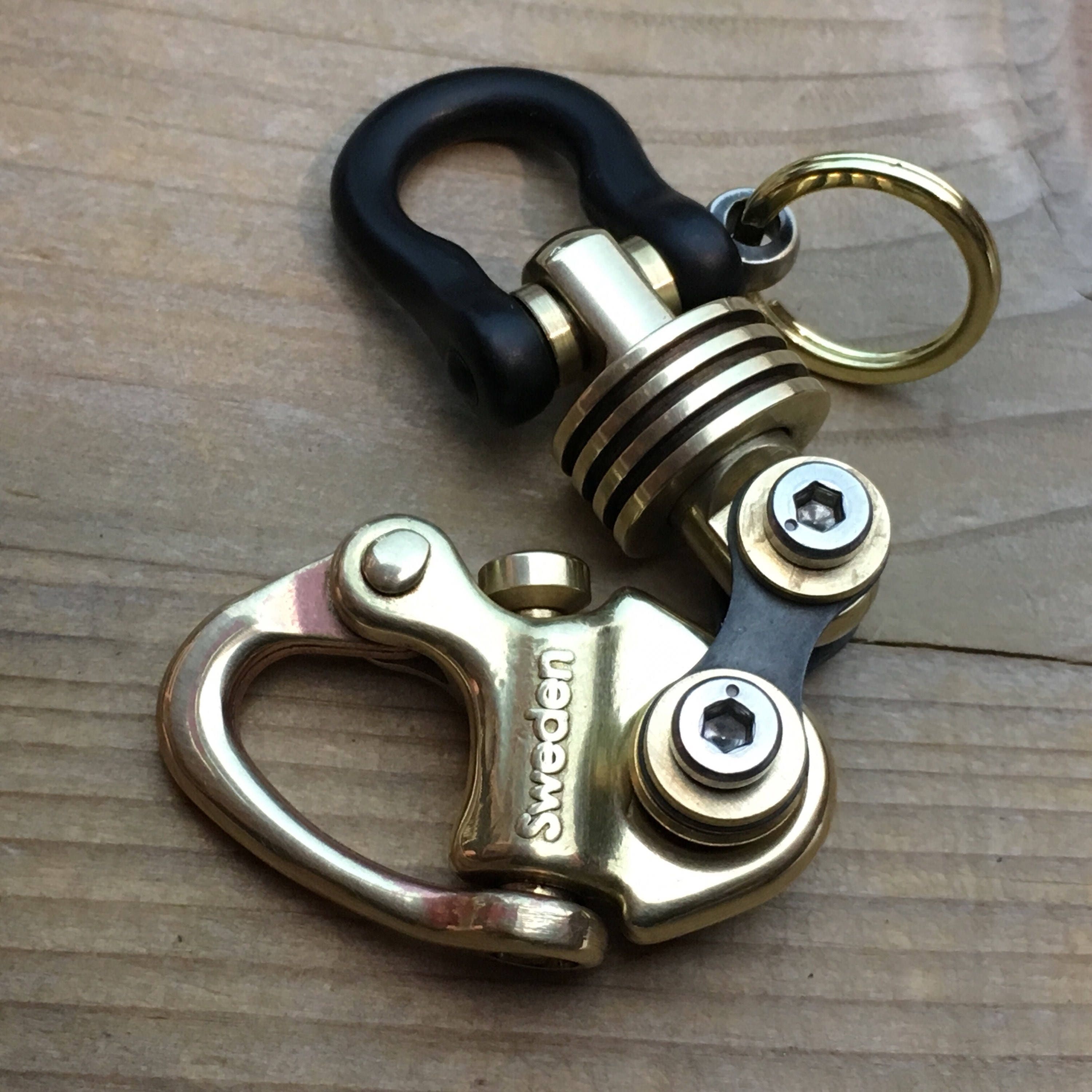OneOff / Sweden Sailor, Bronze Swivel Key Ring