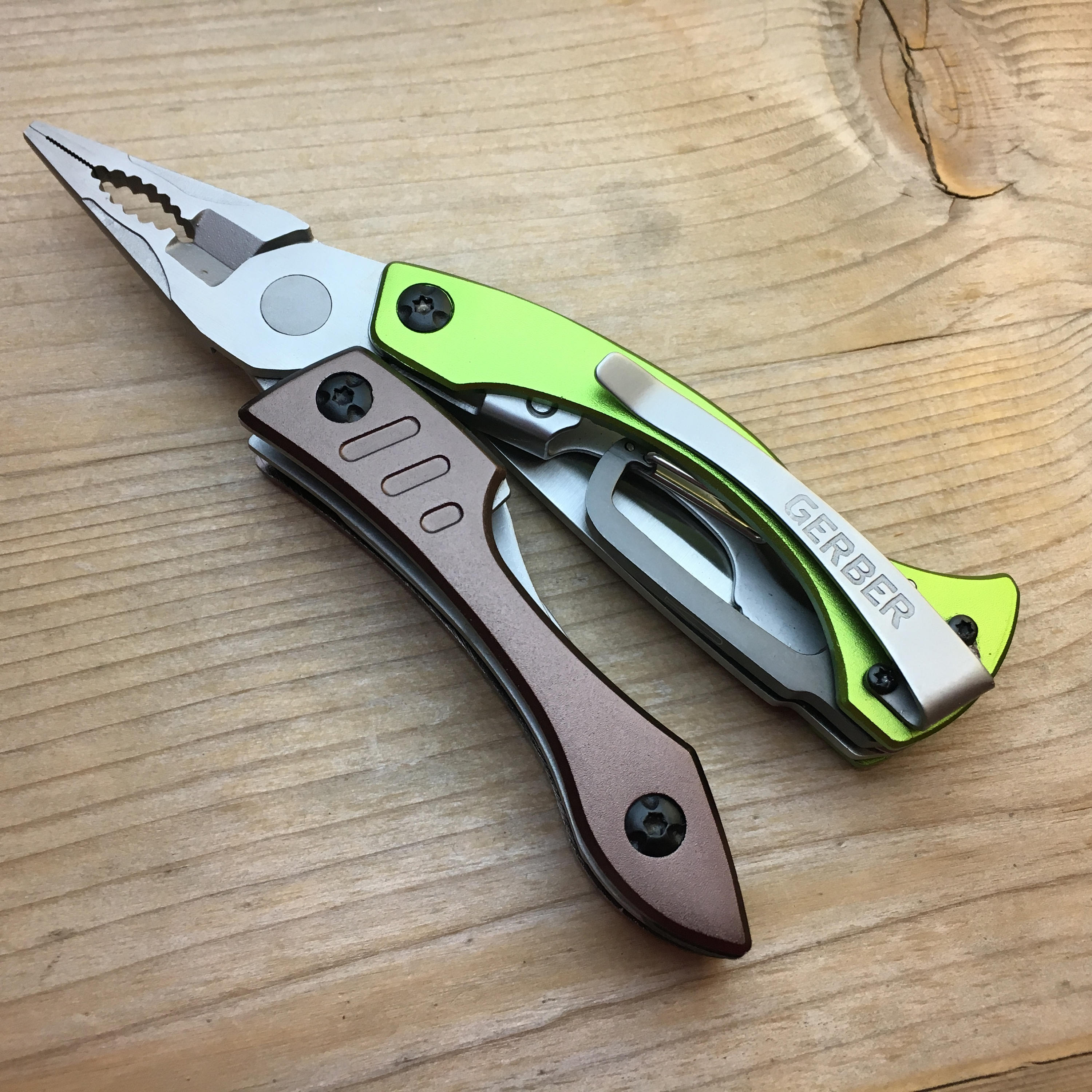 Knife Gerber Crucial Multitool