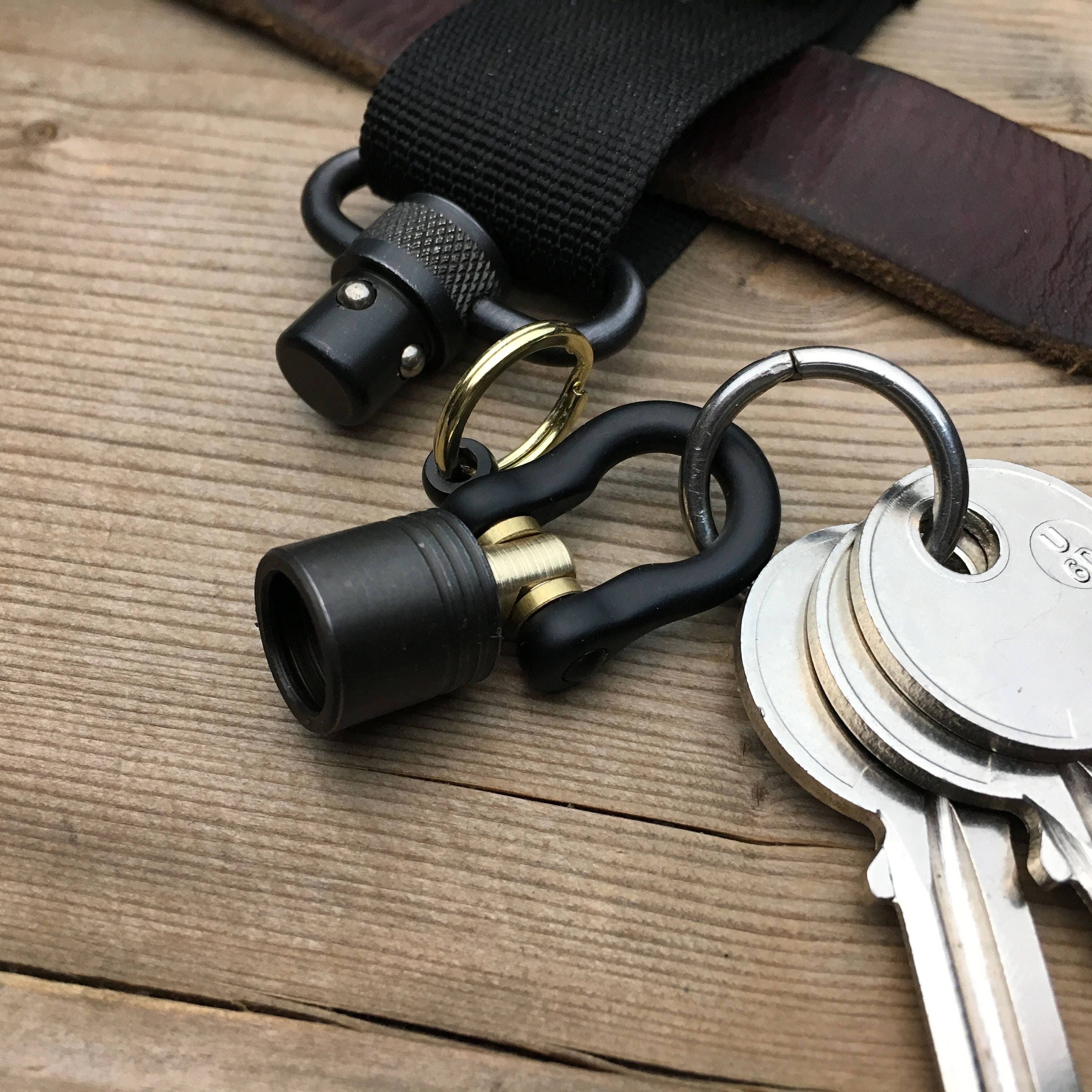 Quick detachable Swivel Connector Keychain