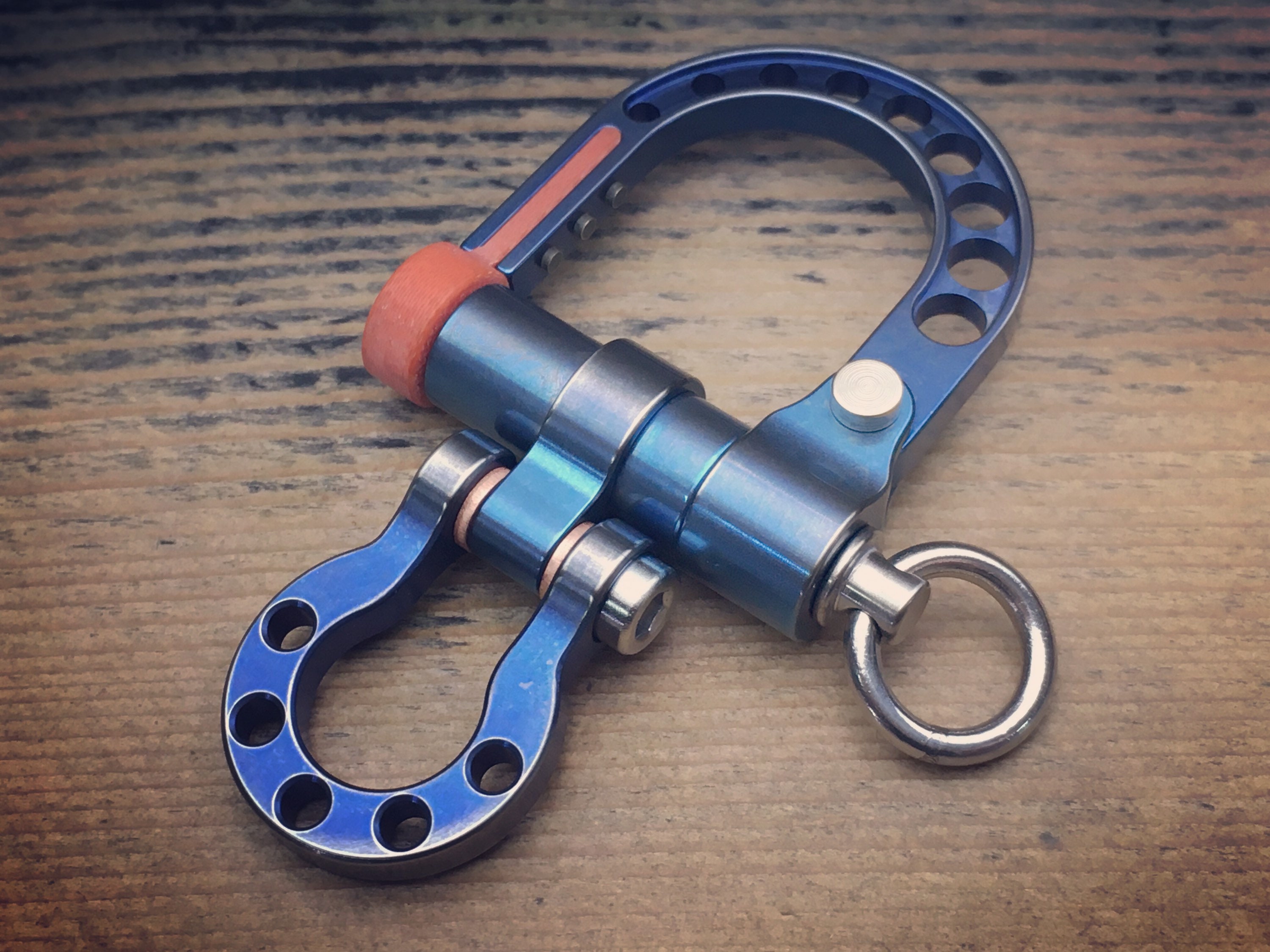 EDC Titanium Keychain Titanium Shackle Carabiner Aged Blue