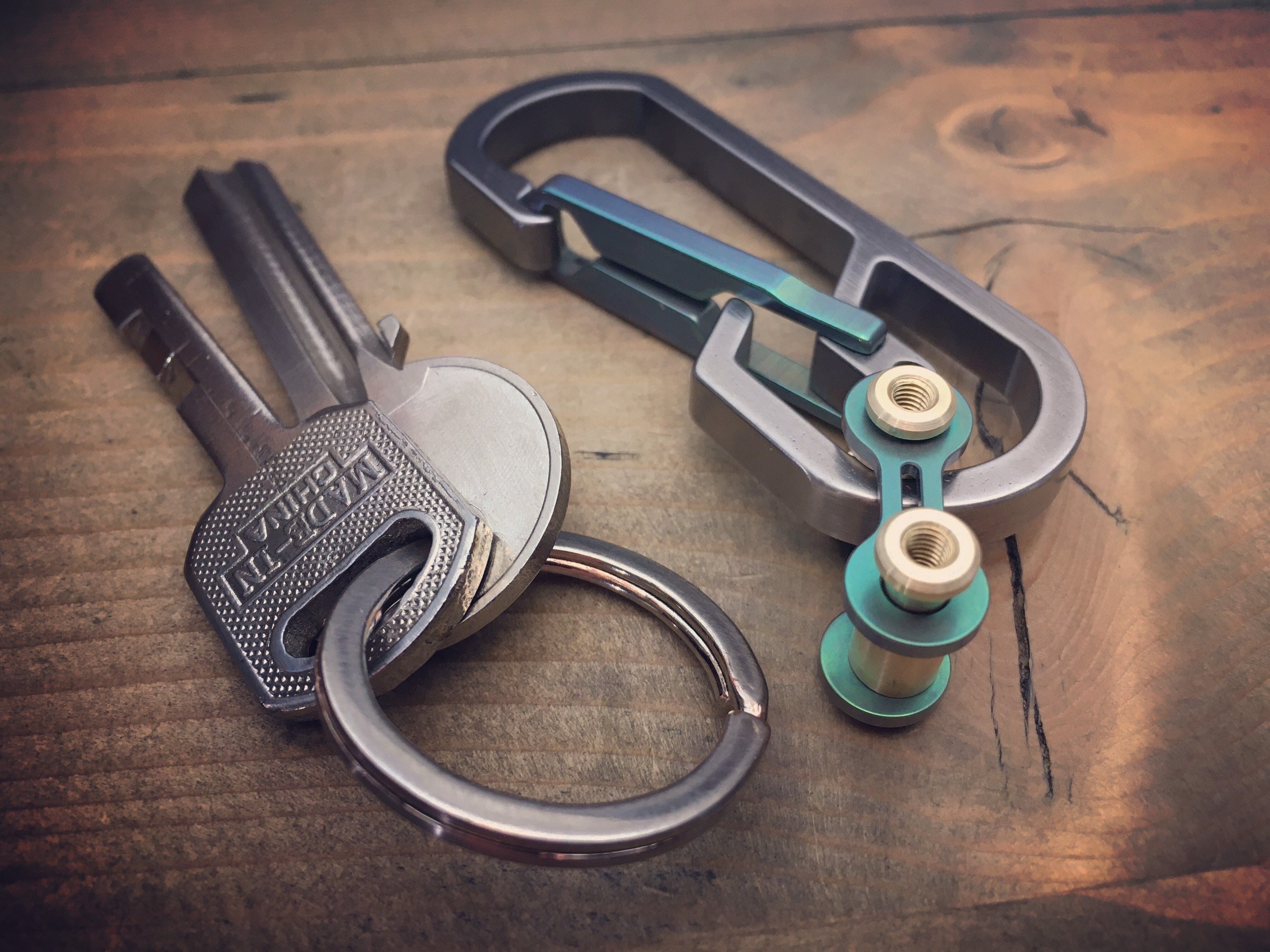 Titanium Key Carabiner EDC keychain with Titanium Bike-Link Kit