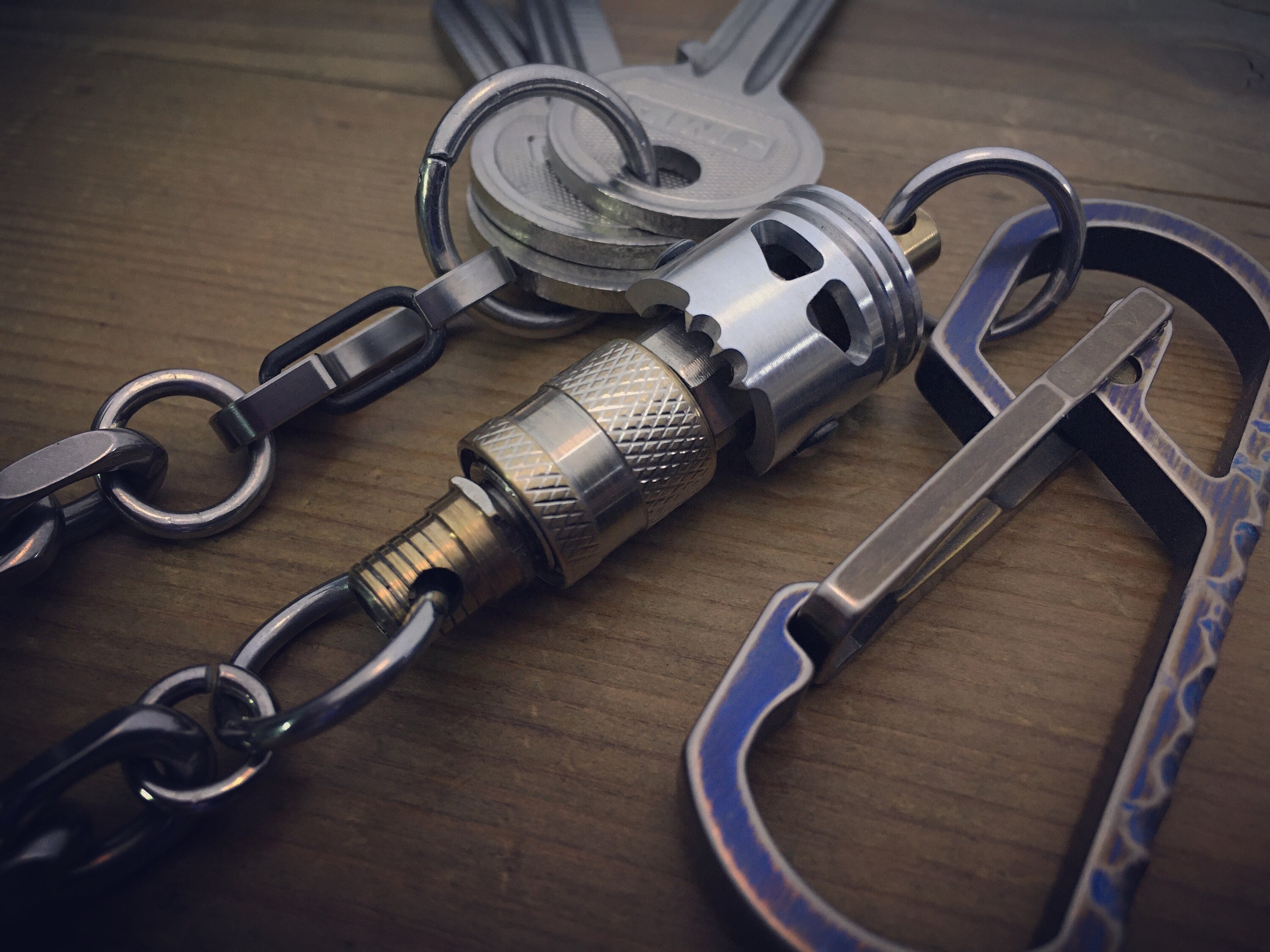 Quick release connector Key chain with Skull Piston Bob / 3Options