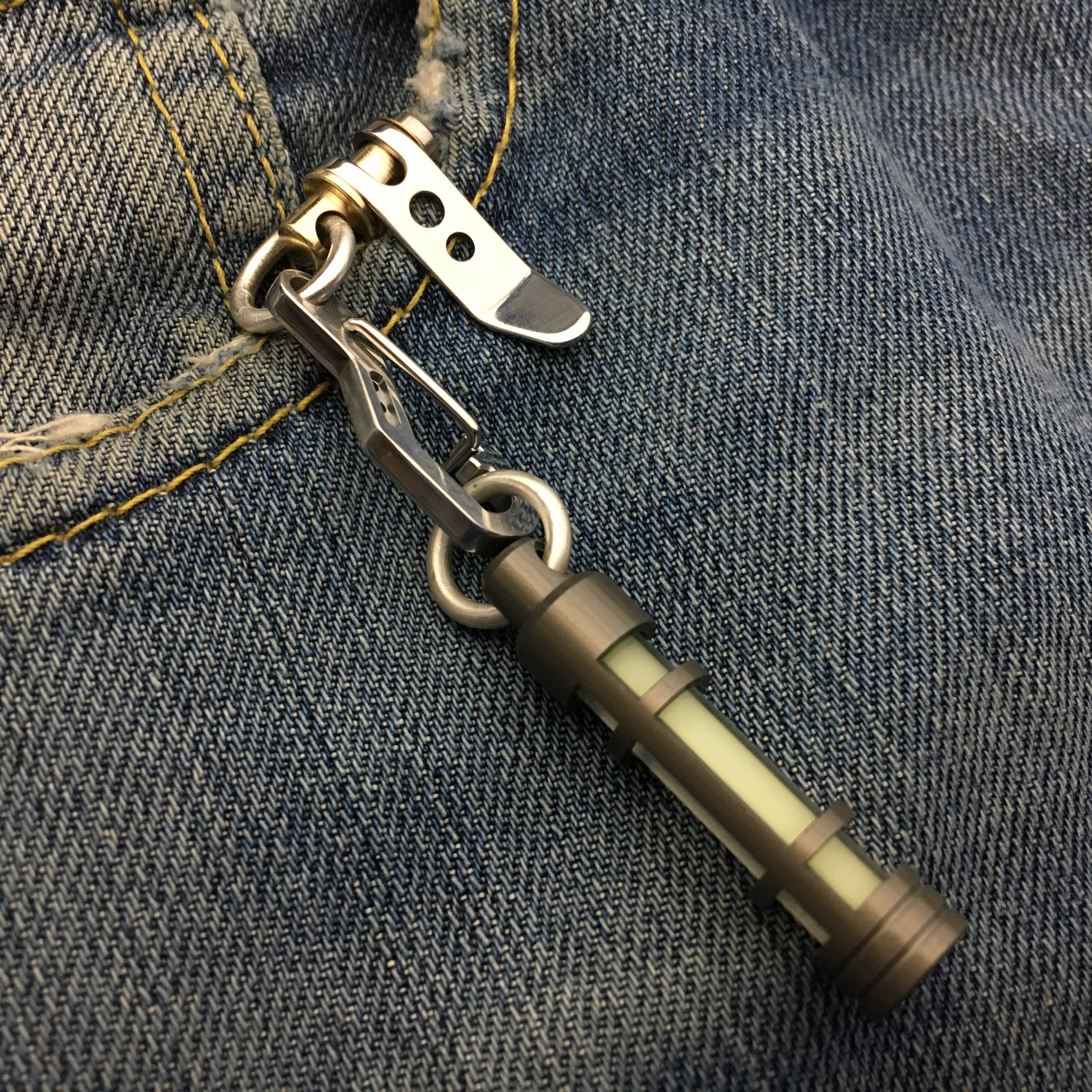 Suspension Key Ring distributor.