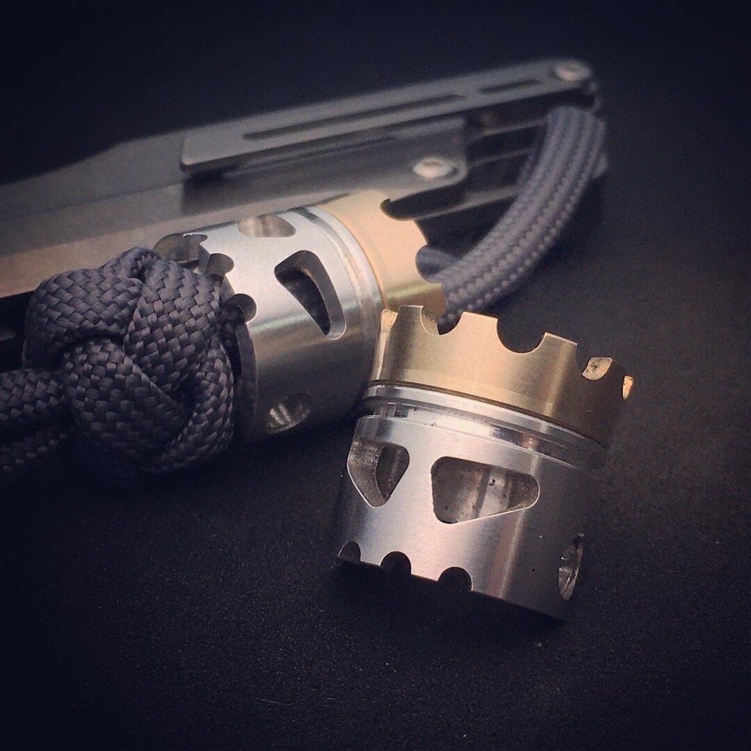 The Puto Rey Skull Piston Bob / Solid Brass-Aluminum Bead keychain / CNC Machined