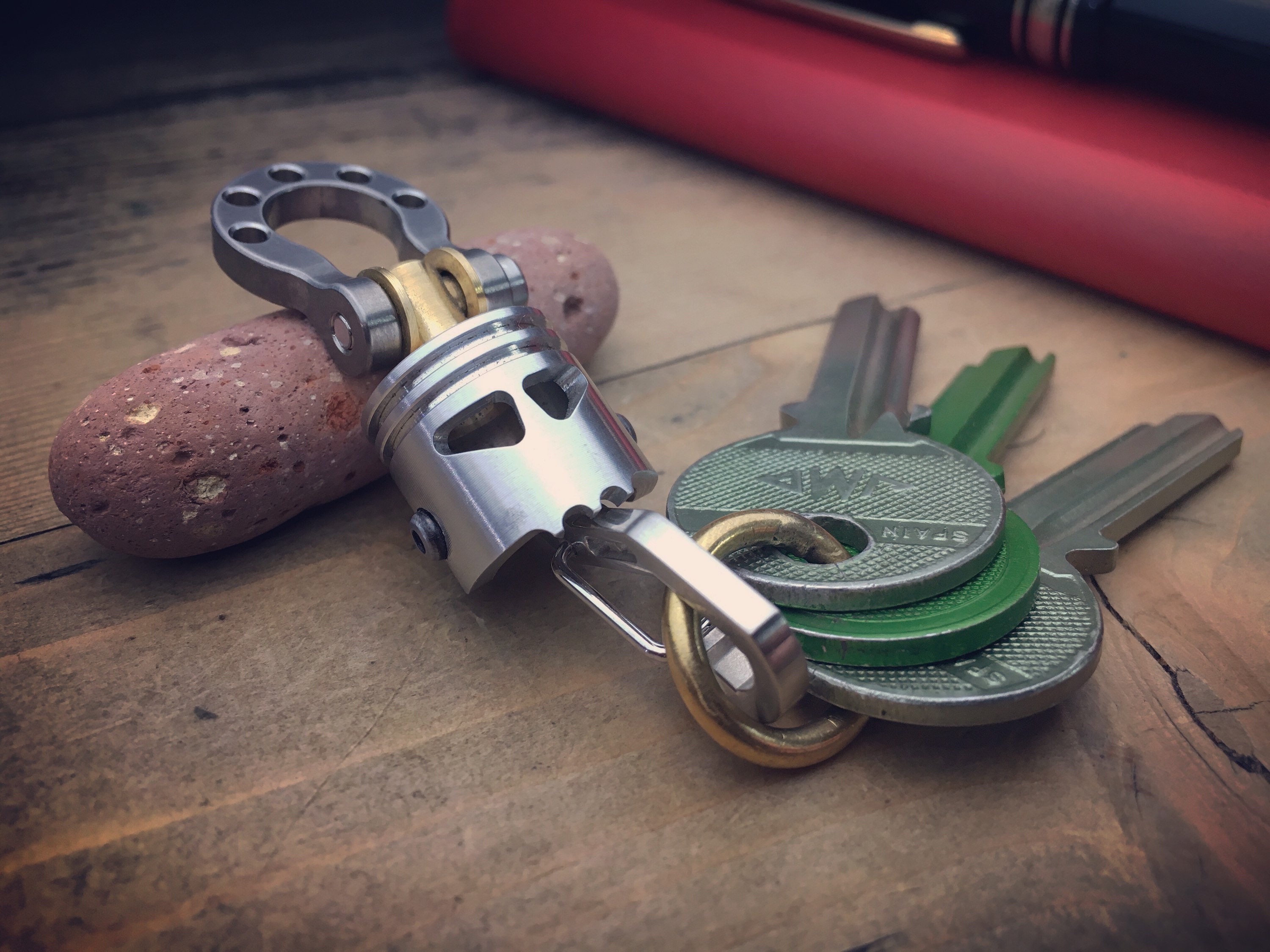 Rotating Skull Piston Bob connector / For making keyrings, wallet