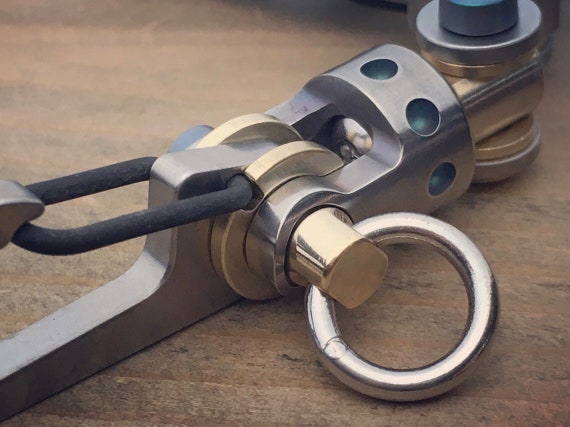 Titanium Edc Carabiner Keychain Type-ii / Customizable 