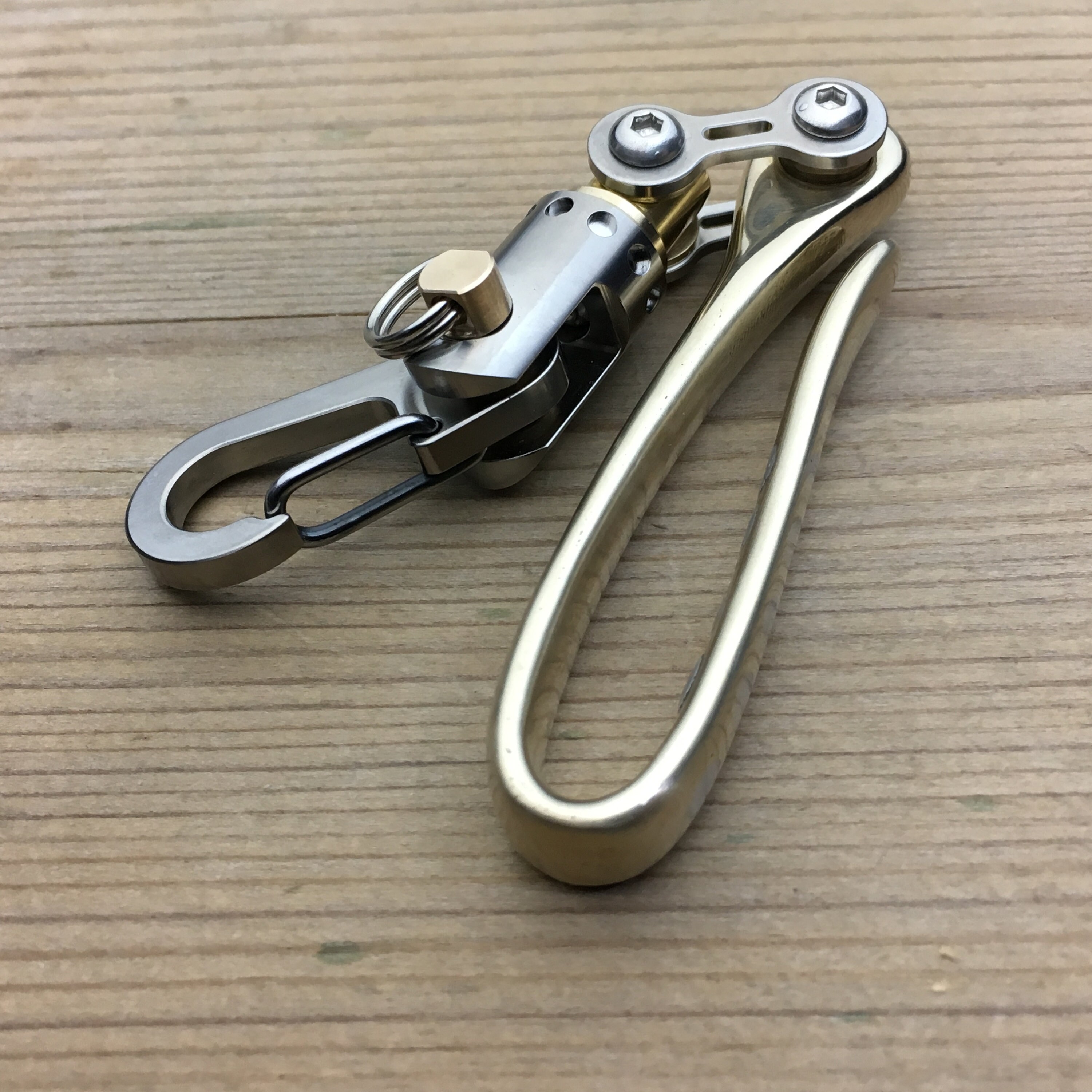 Suspension Clip by Jens Design (OneOff)