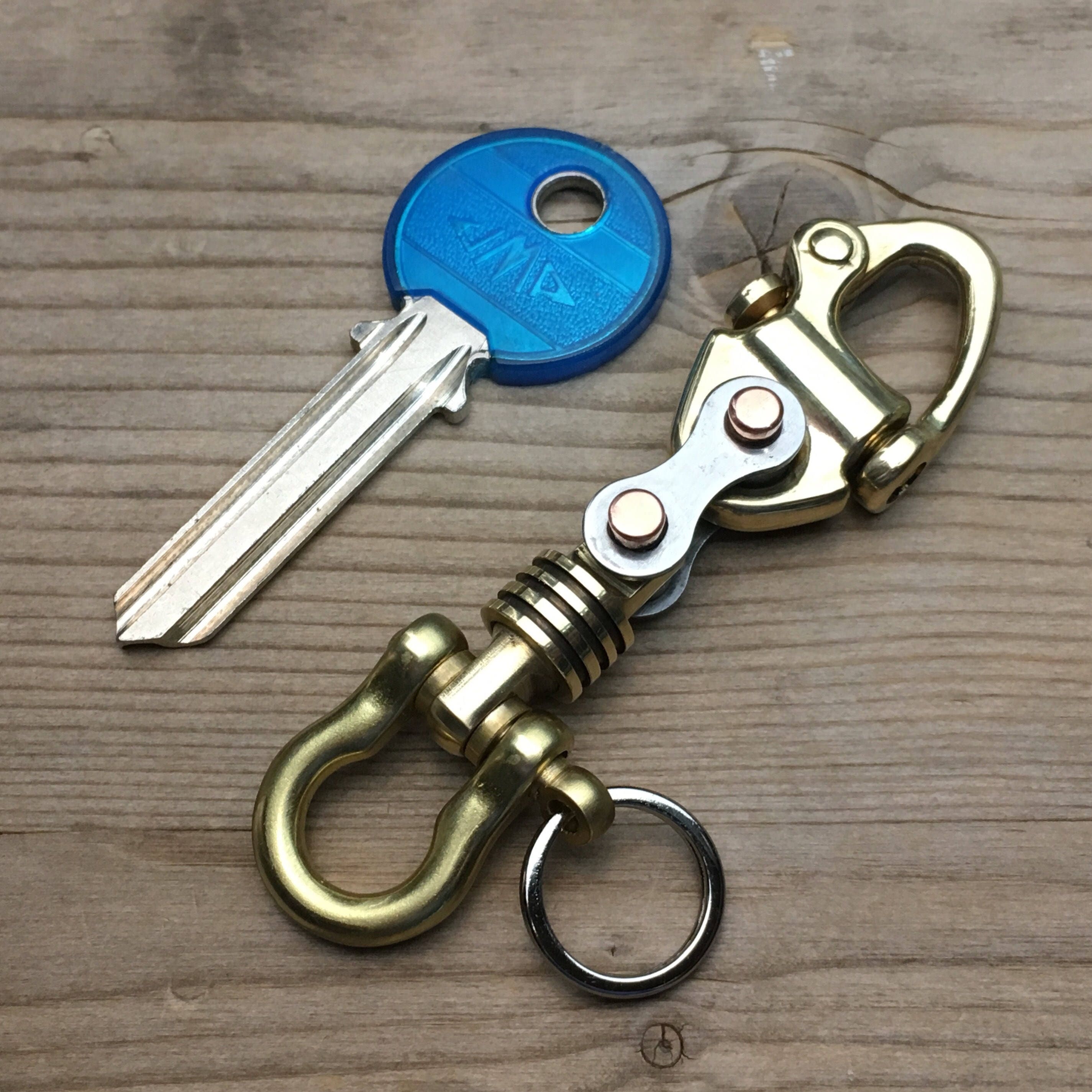 Special / Sweden Bronze Sailor Swivel Key Ring