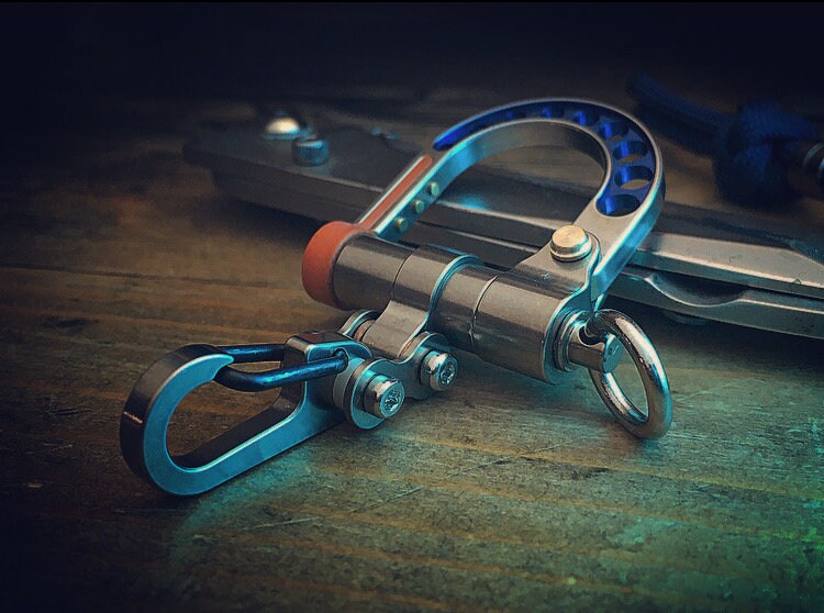 EDC Ti-shackle Carabiner Keychain / With Mini Bike-link Carabiner / Pure  Titanium 