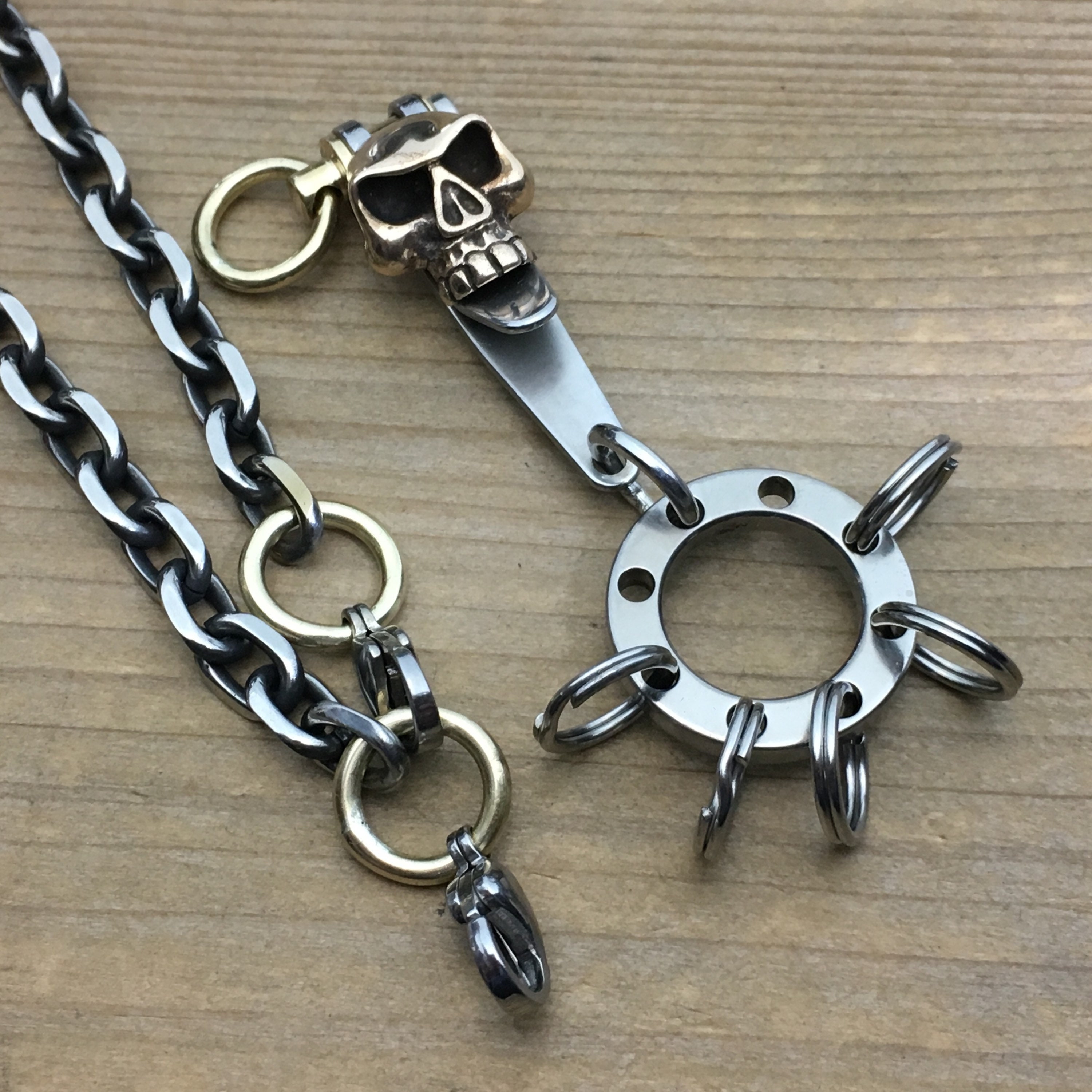 Suspension Clip Keychain with distributor and Security Chain