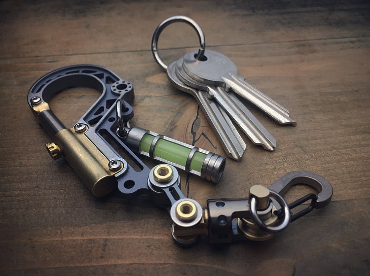 Titanium Keychain Bolt Carabiner-evo / Base 2 Small Titanium