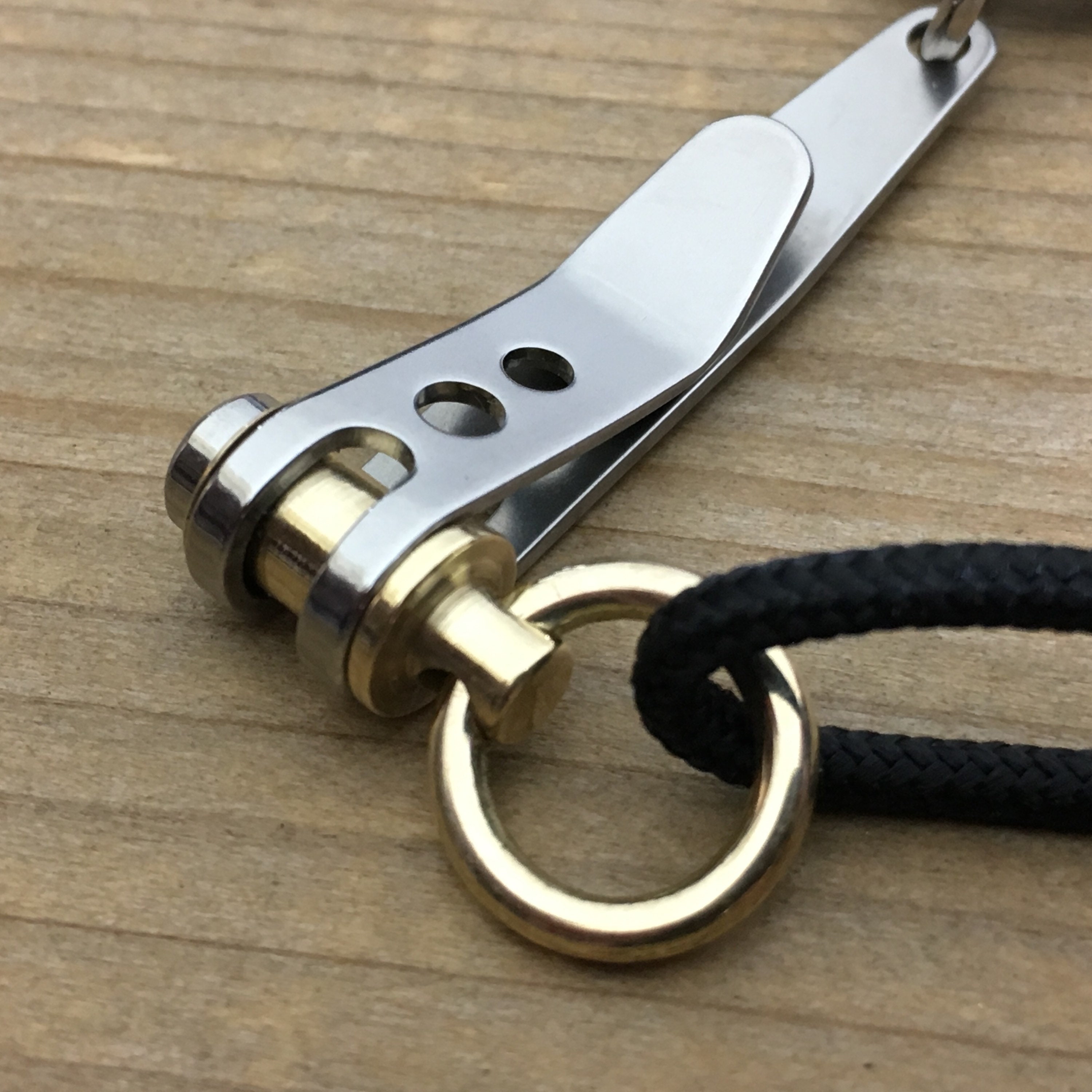 Suspension Clip Key Ring distributor / Polished