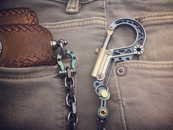 The Caribbean Seas /  Old  School Walletchain with  Bolt-Carabiner V-II