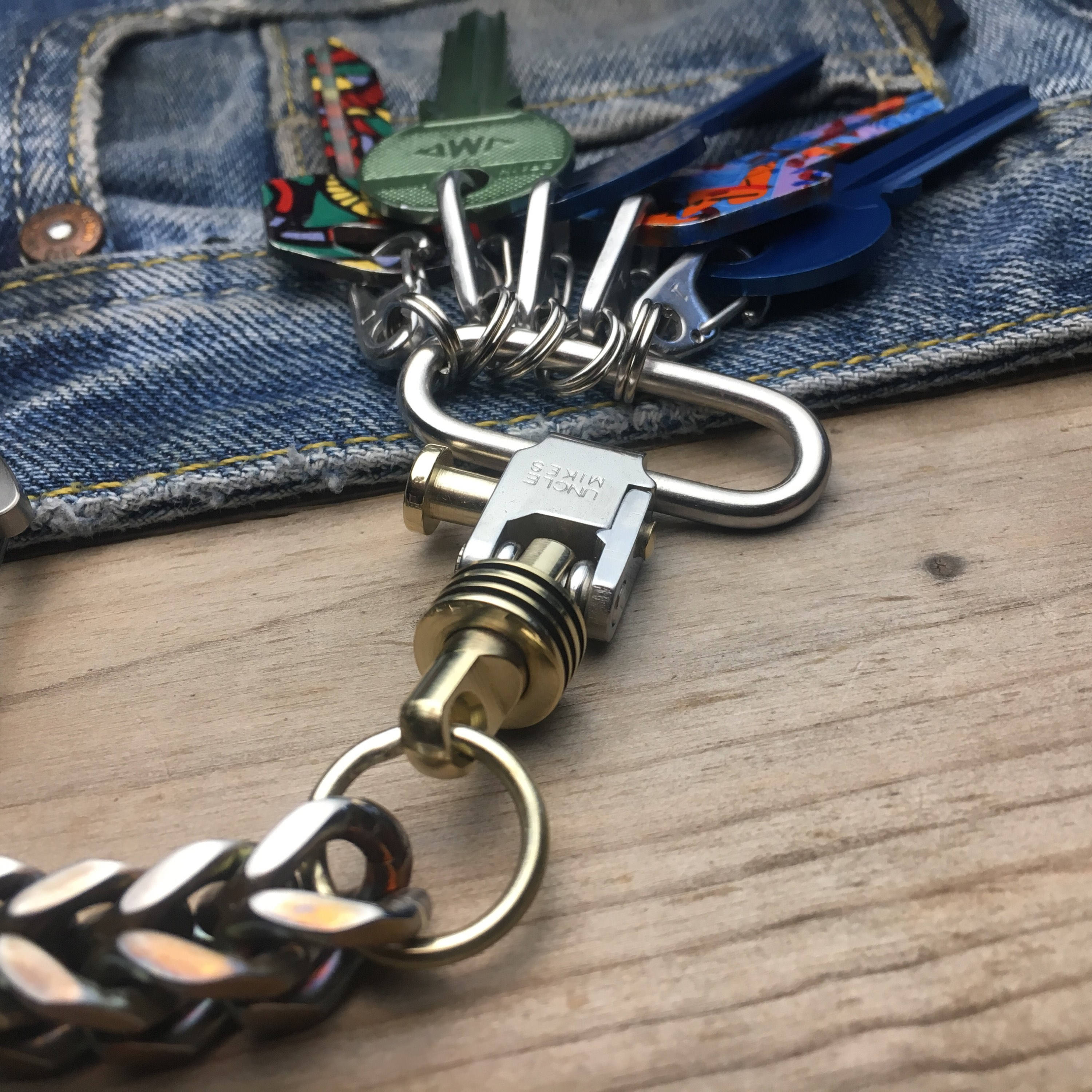 Uncle Mikes Swivel Gun, KeychainI