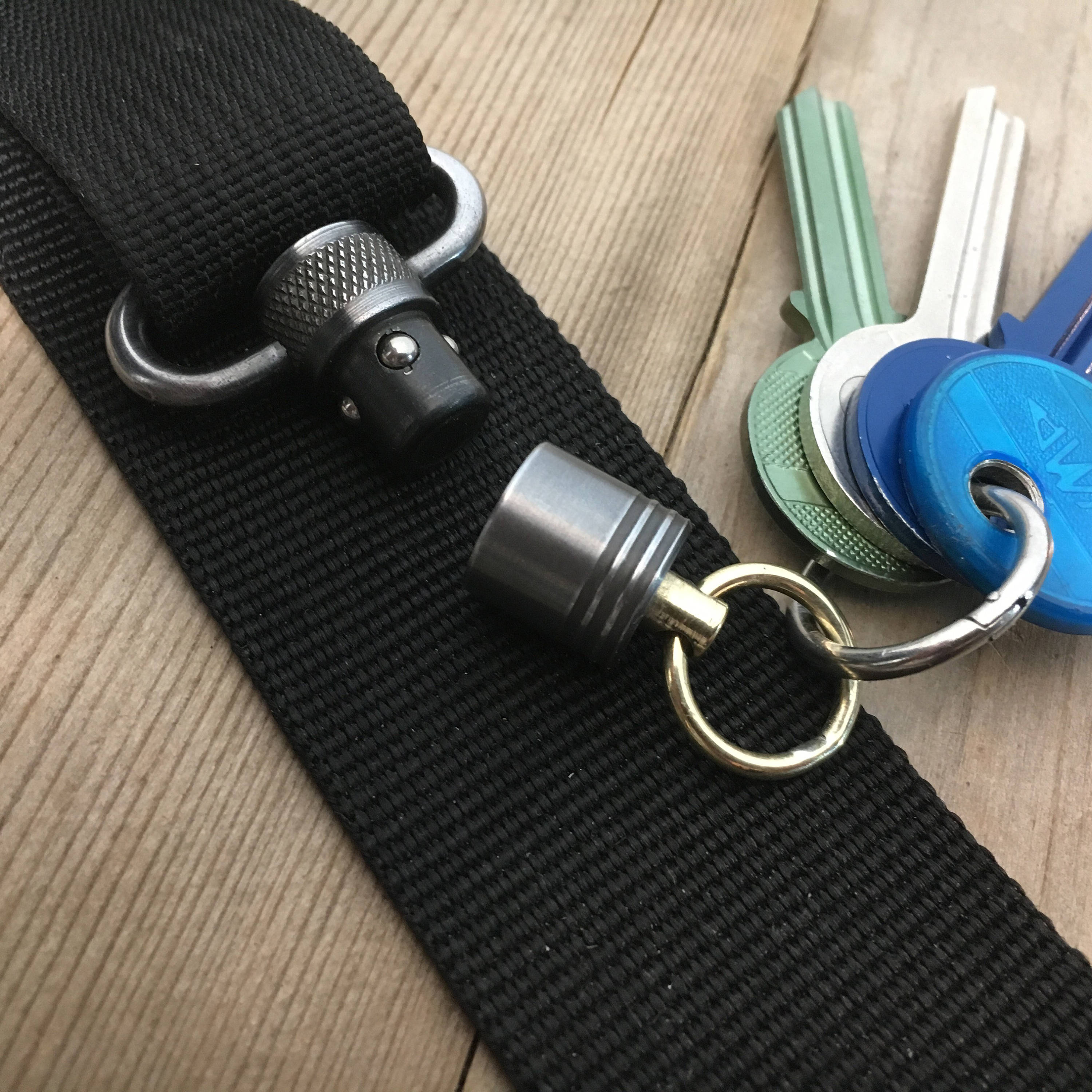 Quick detachable Swivel Connector Keychain