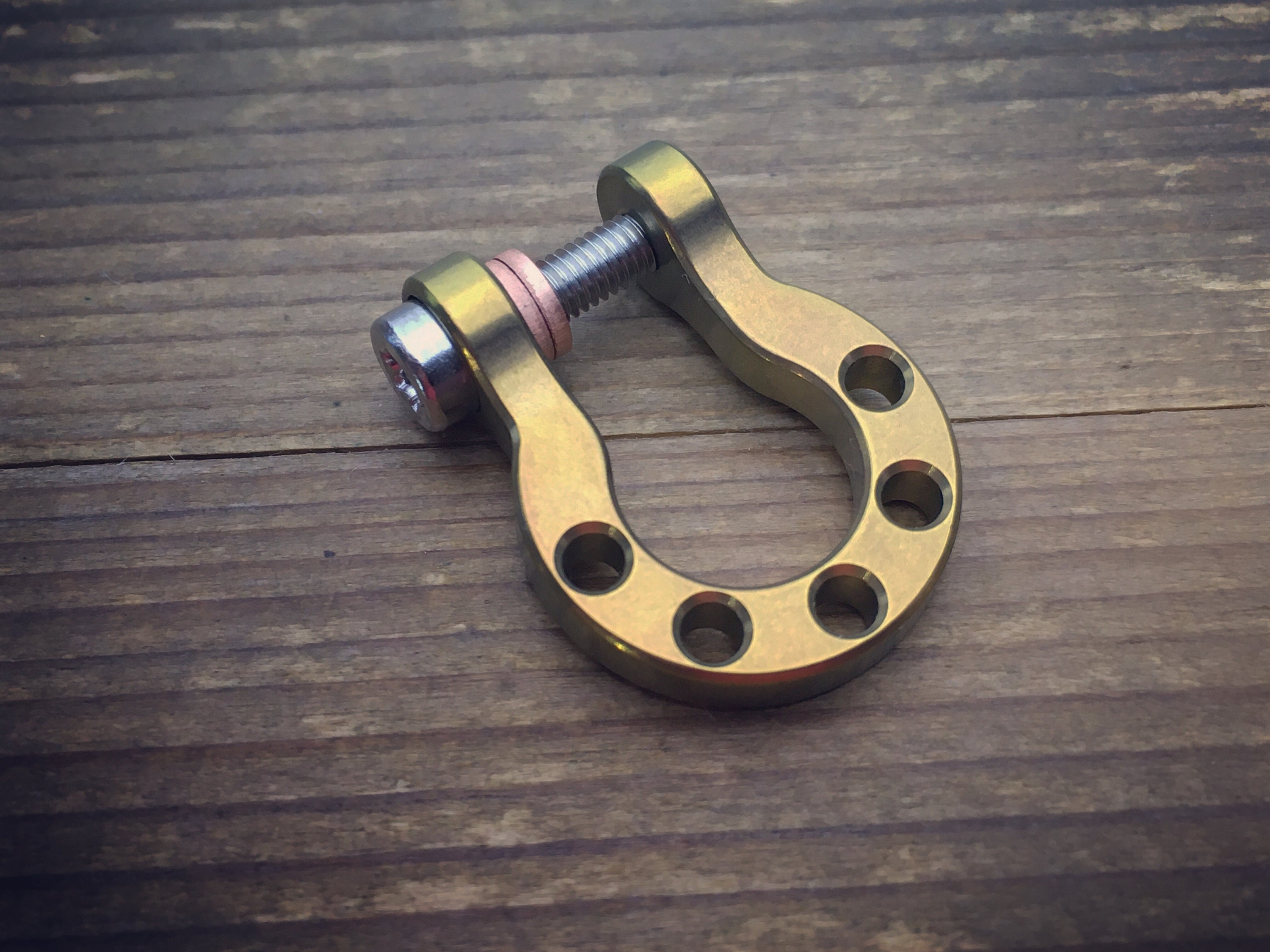 Titanium Omega Shackle / Edc Keychain