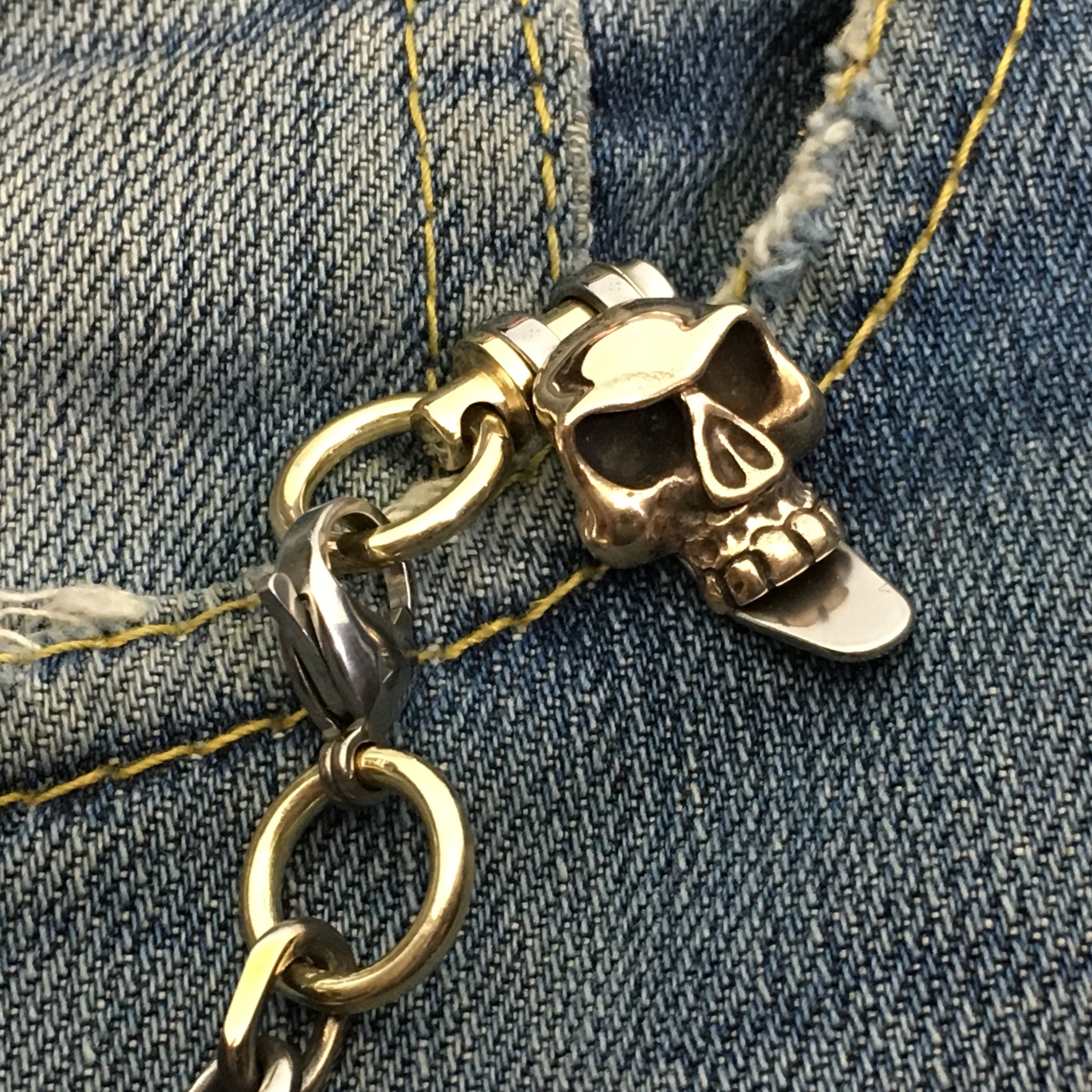 Suspension Clip Keychain with distributor and Security Chain