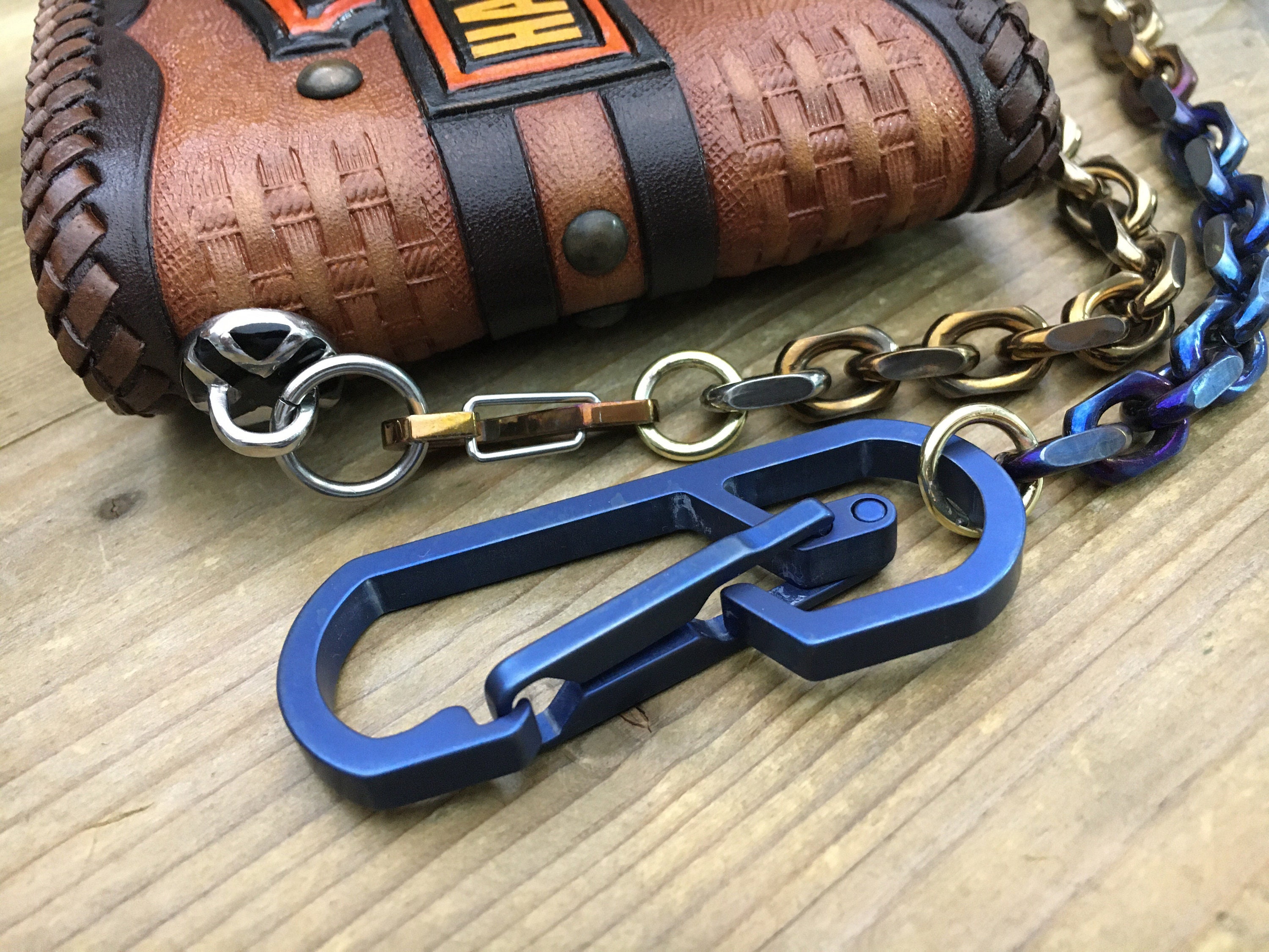 Biker wallet chain / S.Steels and Titanium / Base