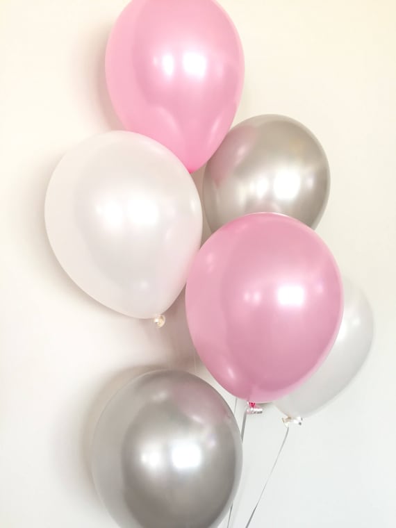 Bouquet di palloncini rosa e grigi / Bouquet di palloncini rosa e bianchi / Palloncini  rosa e grigi / Decorazione baby shower rosa e grigia / Palloncini rosa -   Italia