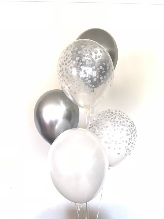 Palloncini argento e bianchi / Bouquet di palloncini bianchi / Palloncini  argento cromato / Decorazioni compleanno argento e bianco / Palloncini  coriandoli -  Italia