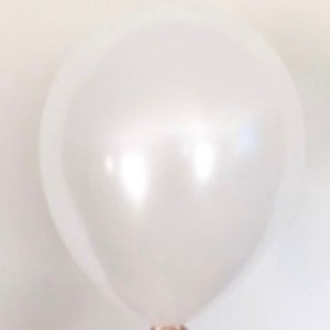 Balões Brancos Pérola | Balões de Látex Brancos | Festa de Aniversário Branca | Decoração de Chá de Panela Branca | Chá de Bebê Branco