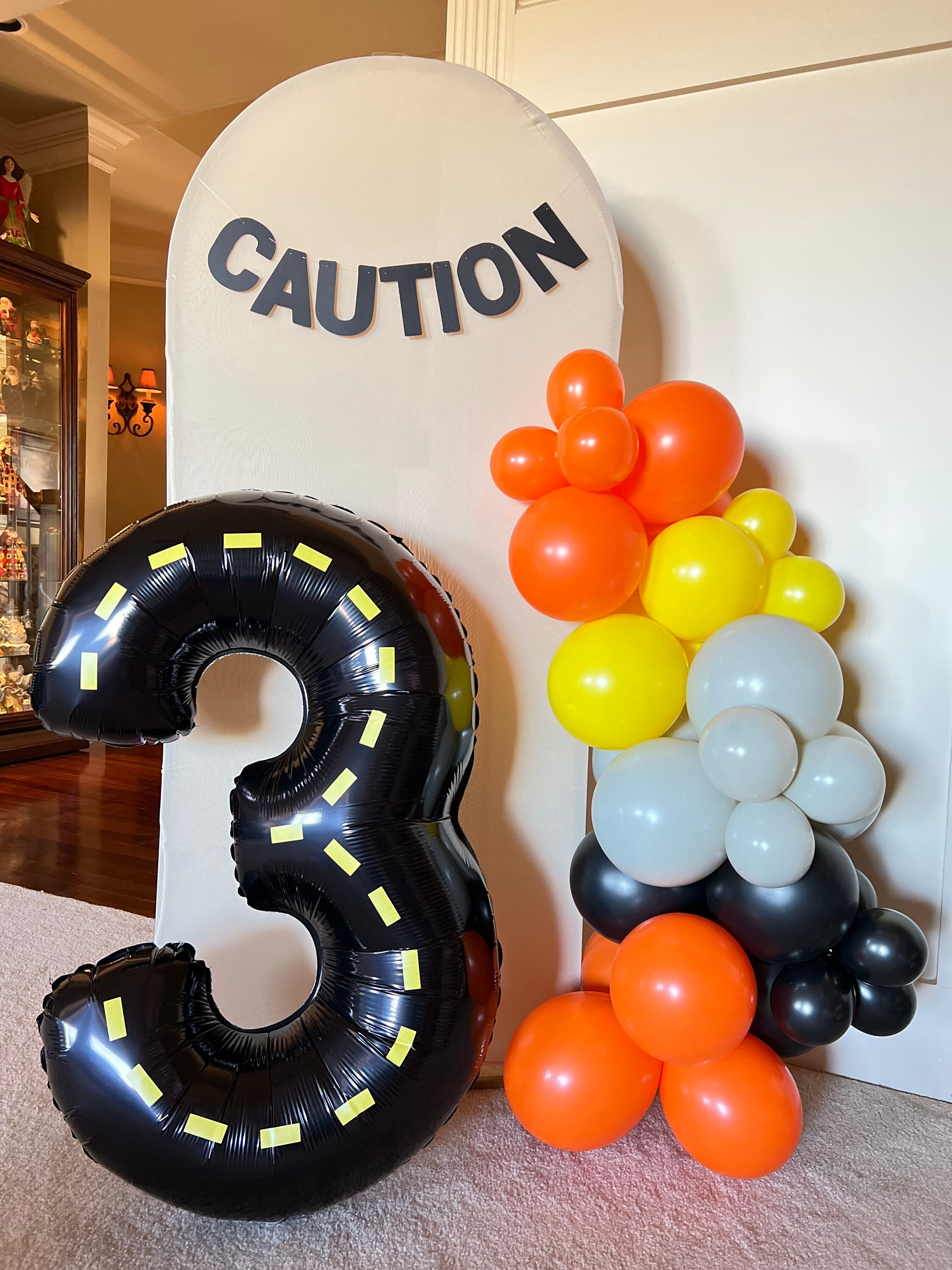 Decoration Anniversaire Garcon 4 Ans Construction d'excavatrice Happy  Birthday Decoration Or Ballon Numéro 4 : : Cuisine et Maison