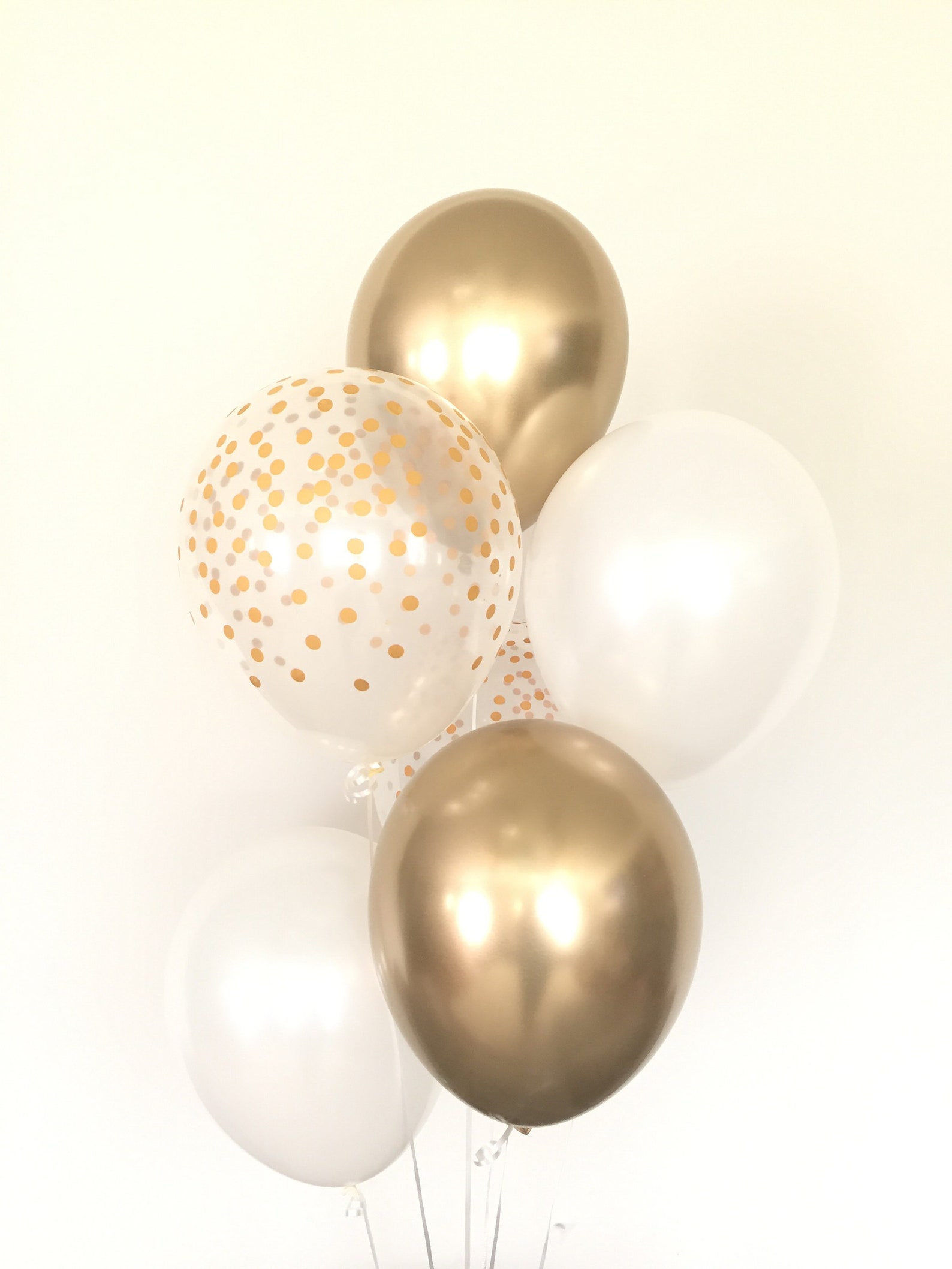 Goldene Luftballons