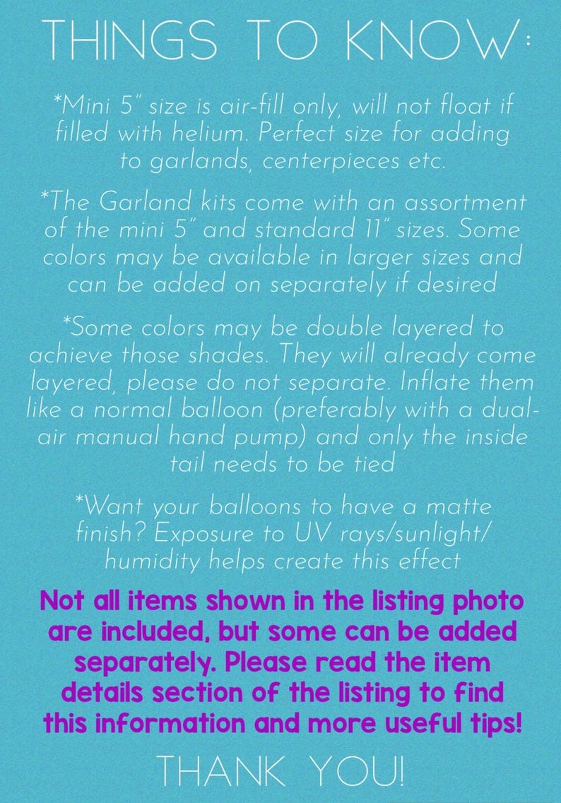 Op de afbeelding: Een turquoise achtergrond met witte tekst met informatie over ballonmaten, gelaagdheid en afwerking. De tekst bevat een bedankbericht. De tekst is in een schreefloze lettertype.