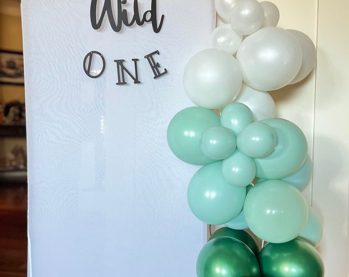 Woodland Balloon Garland | Forest Green and White Balloons | Winter Woodland Baby Shower | Woodland Bridal Shower