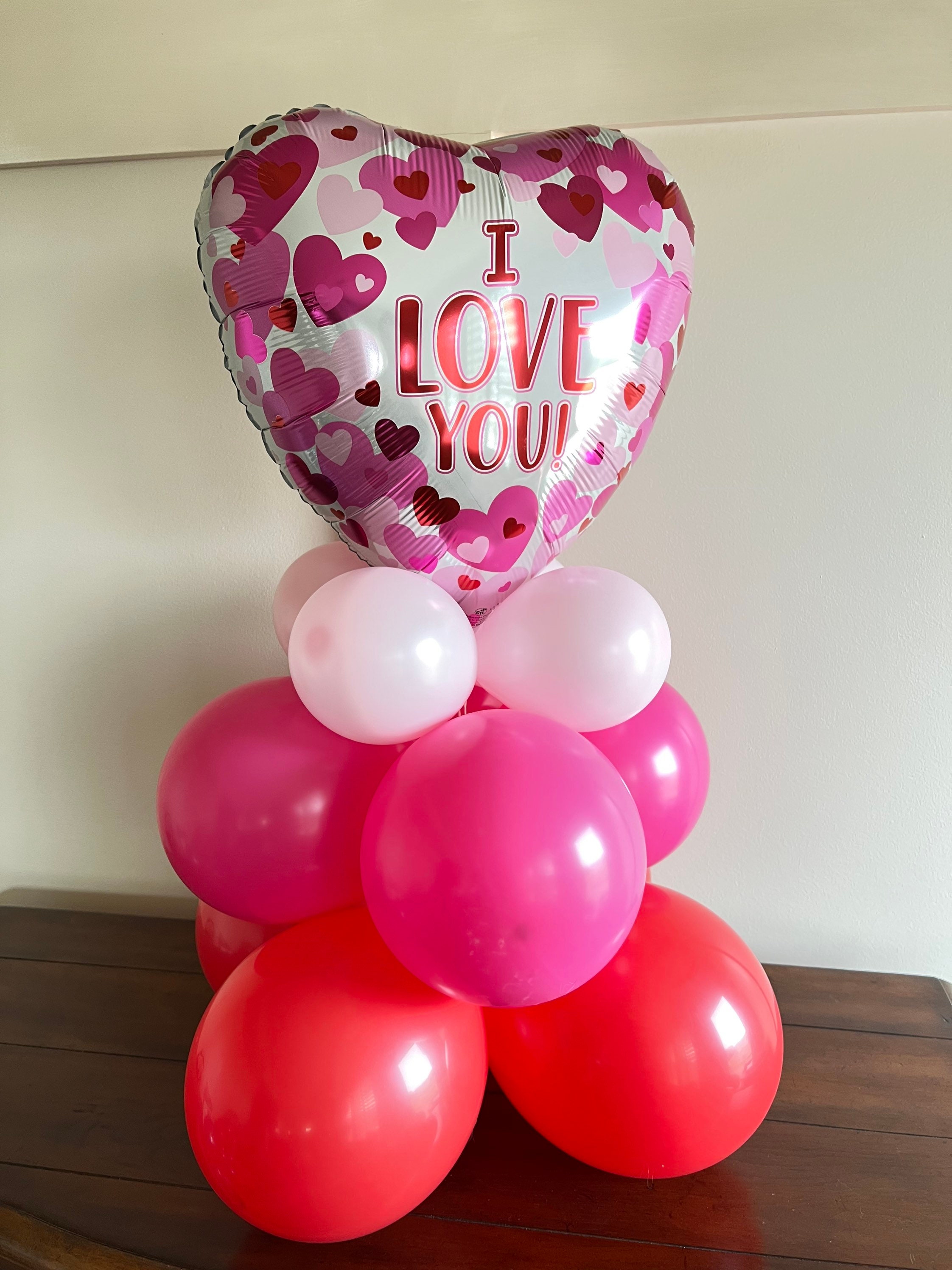 Regalos con globos San Valentín  Diy valentines gifts, Valentines  balloons, Valentines balloons bouquet