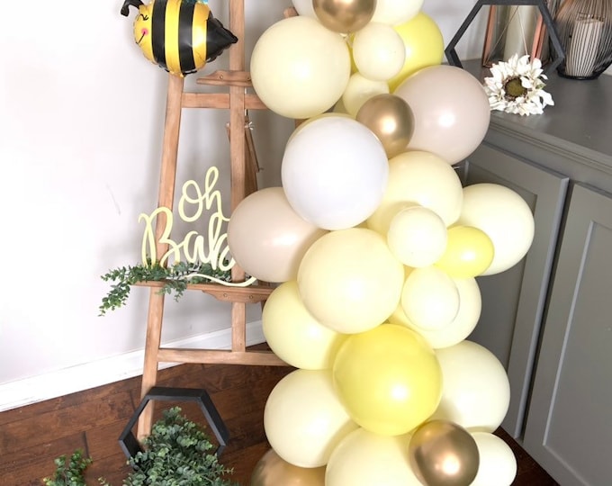 Bumblebee Balloon Garland | Honeybee Balloons | Baby to Bee Baby Shower | Meant To Bee Bridal Shower | Bumblebee First Birthday Party