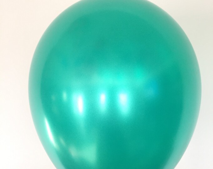 Emerald Green Balloons | Emerald Green Wedding Decor | Tropical Balloons | Bright Green Birthday | Green Bridal Shower Decor