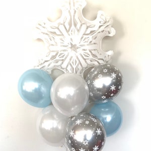 Décoration de fête prénatale Bébé il fait froid à l'extérieur | Baby shower d'hiver | Ballons flocon de neige | Ballons d'anniversaire Winter ONEderland