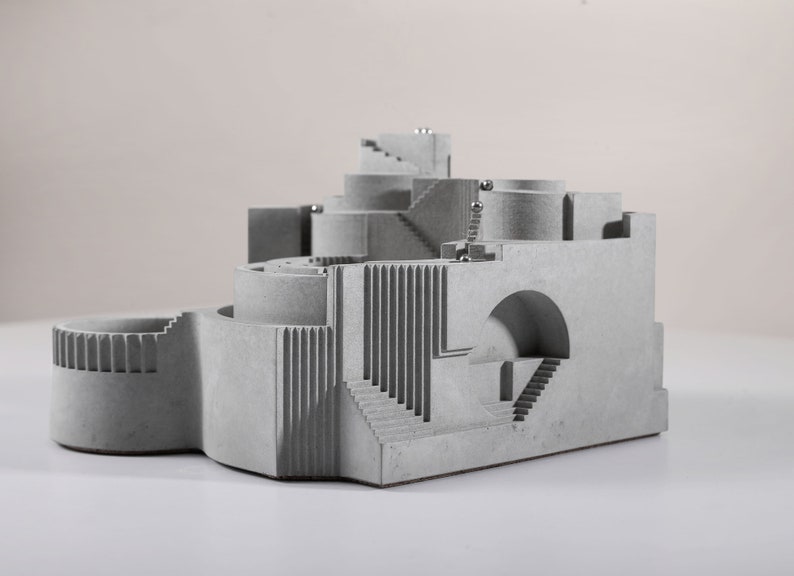 Gambol Brutalist Geek Sculpture Béton Brutaliste Sculpture Beton Kinetic Art Concrete Architect cadeau image 2