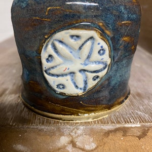 Sponge holders