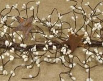 Ivory 40" Pip Berry Garland with Rusty Stars