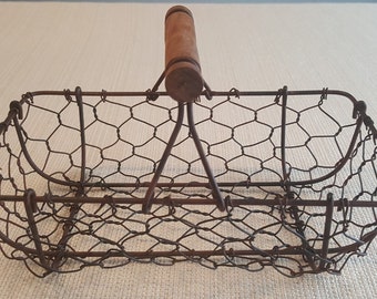 Rectangular Chicken Wire Basket Wooden Handle