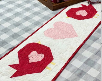 Hey Sweetheart Table Runner - PDF Pattern