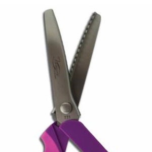 Pinkut Pinking Shears for Fabric Cutting With Cushioned Handles  Stainless-steel Edges 22 Cm for Crafting, Dressmaking, & Sewing 