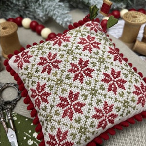 Christmas Quilt Cross Stitch by Lindsey Weight of Primrose Cottage - PAPER Pattern PCS-104