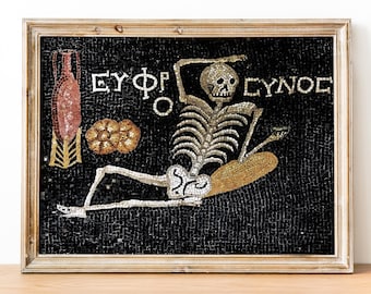 Impresión artística de mosaico de esqueleto antiguo, alegre y relajado, arte griego antiguo