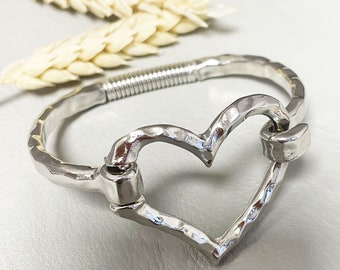 Silver metal heart bracelet